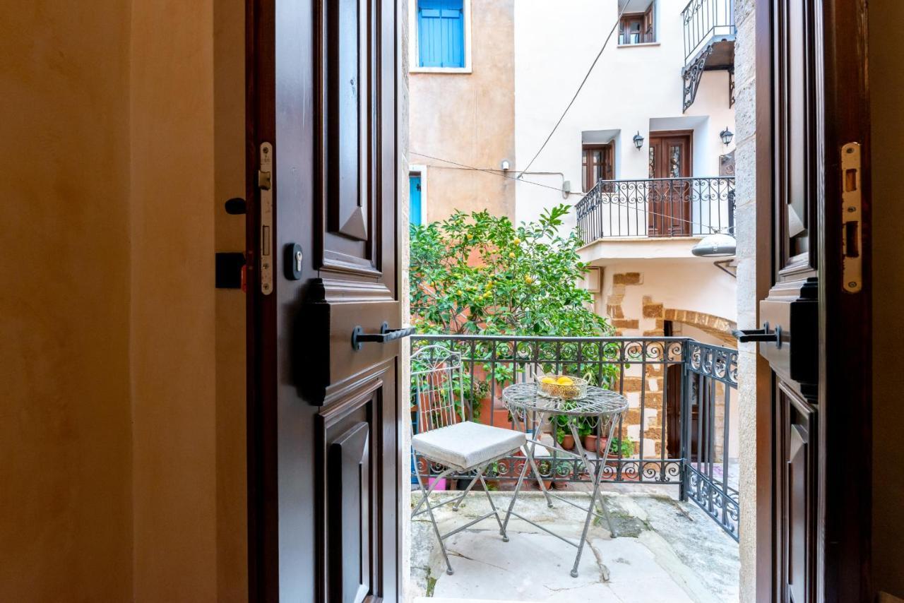 Oniros Residenza Vecchia Aparthotel Chania  Exterior foto
